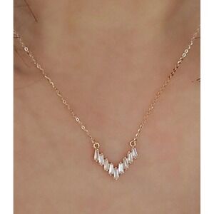 925 Sterling Silver Dainty CZ Baguette V‎ Shape Pendant Necklace 14k Gold Plated